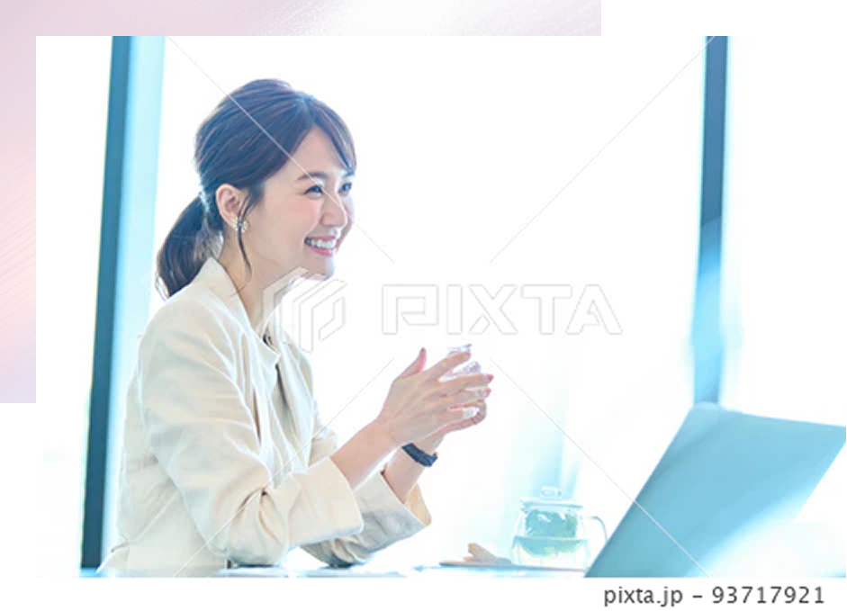 女性がヒアリングしている様子